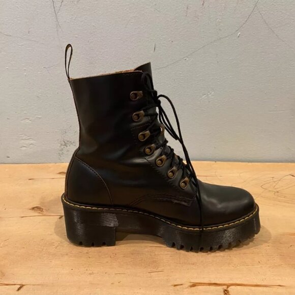 Dr. Martens Leona genuine leather platform boots - Picture 5 of 10